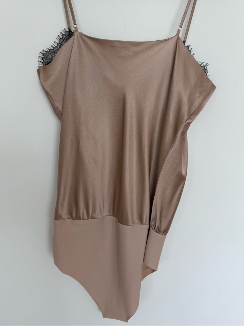 Cami NYC Romy Lace Trimmed Draped Silk Bodysuit in Rose Dust size M - Picture 6 of 7
